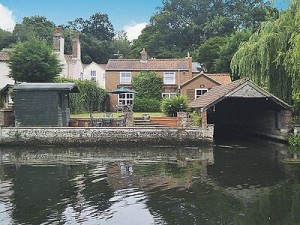 wherrymans cottage colitishall