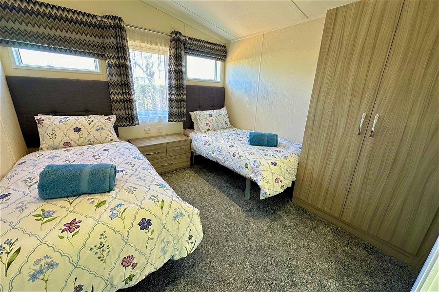 Bluebell Twin Bedroom