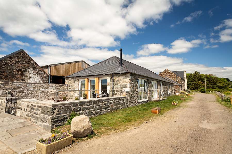 Byre By The Sea  Exterior