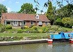 Waterside Cottage, Grand Union Canal