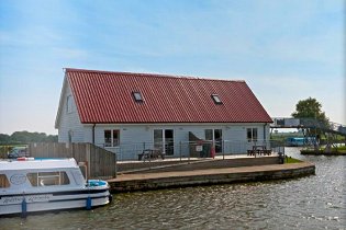 Potter Heigham Marina Holiday Cottages Norfolk Broads