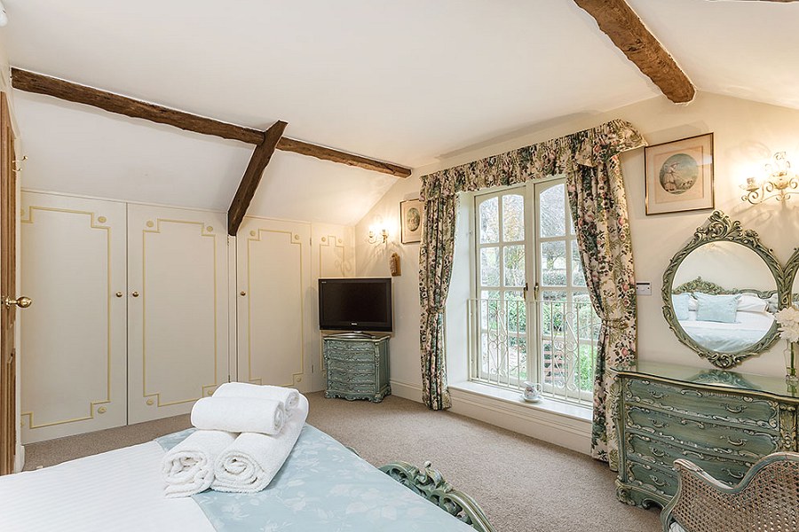 Stable Cottage Double Bedroom