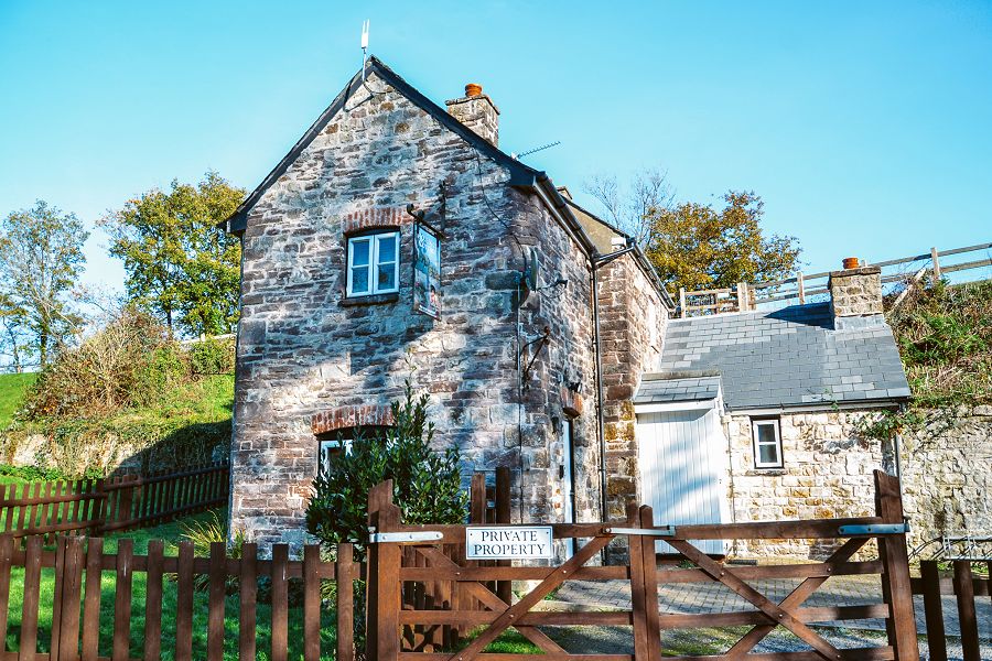 Aqueduct Cottage