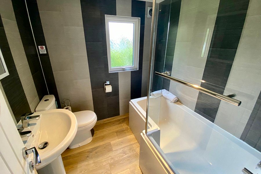 Barnacle Lodge Bathroom