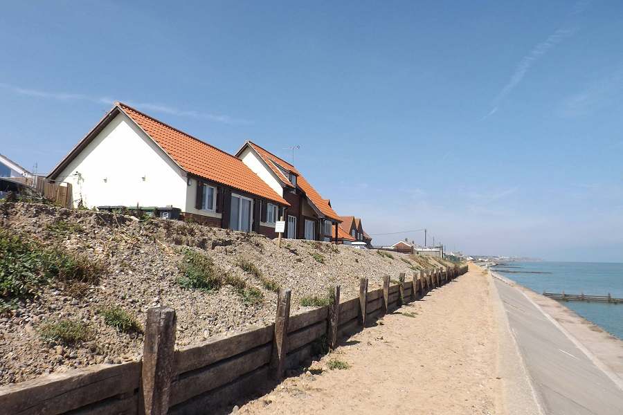 Beach View Waterside Holiday Cottage In Walcott North Norfolk