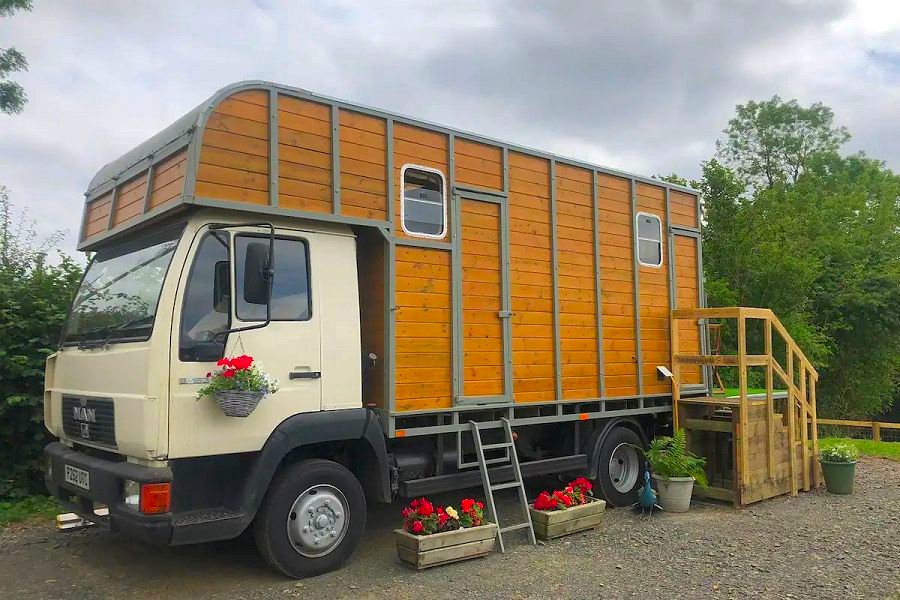 Betty the Horse Box