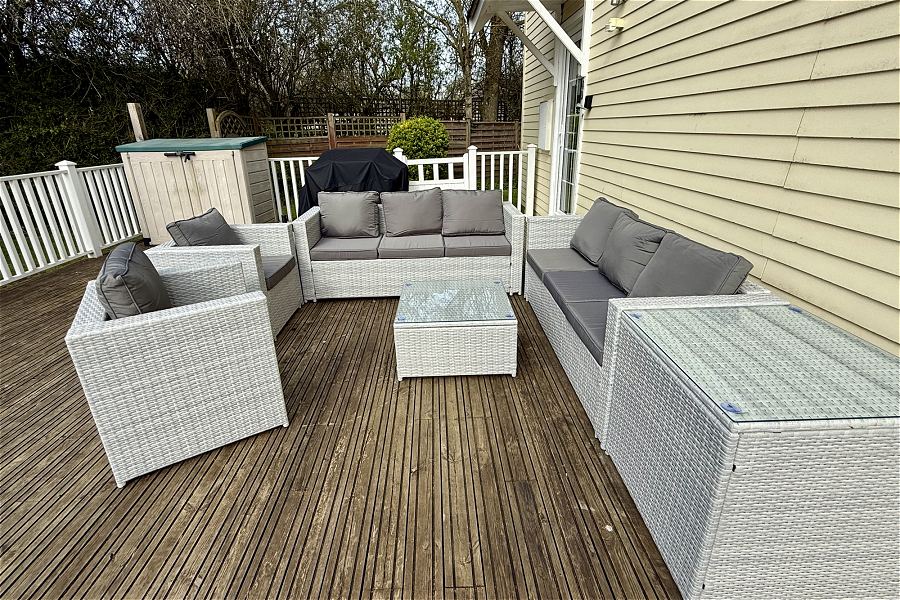 Bourton House Decking Area