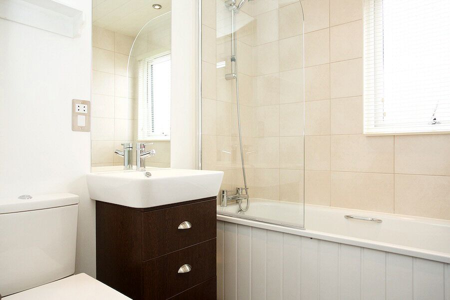 Braidhaugh Ardle Lodge Family Bathroom