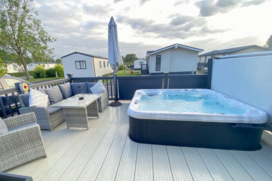 Burford Hot Tub