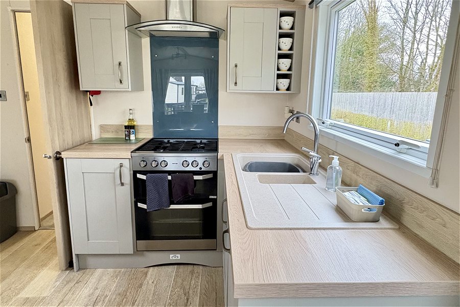 Busy Bees Lodge Kitchen