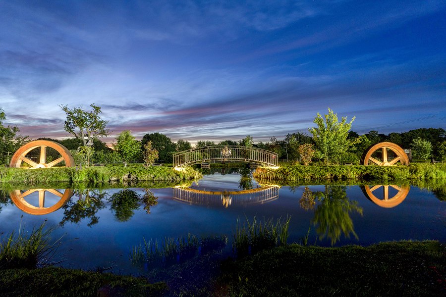 Lake View