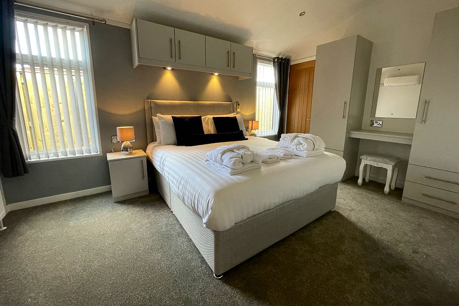 Lapwing Lodge Bedroom