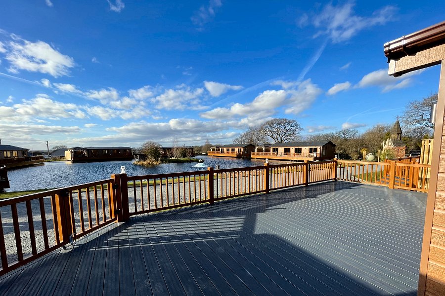 Lapwing Lodge Terrace