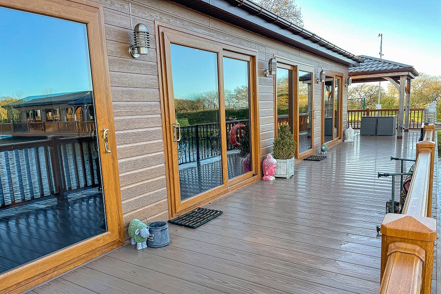 Grebe Lodge