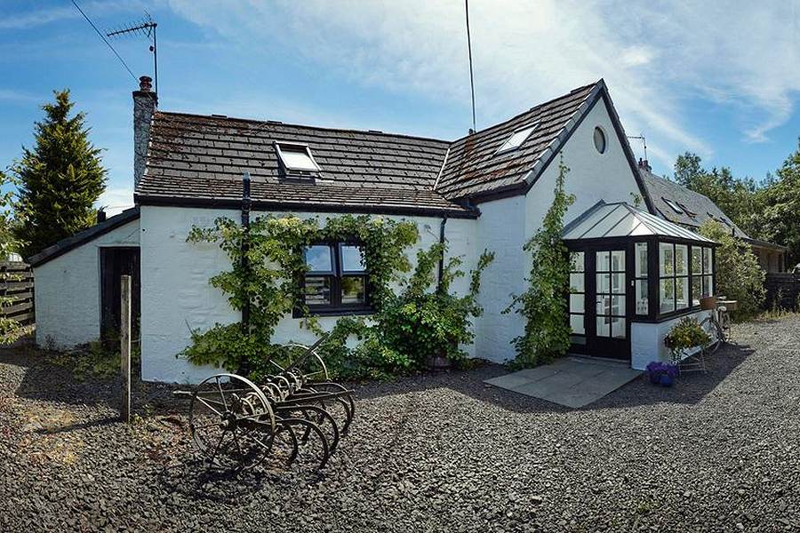 Coach House Lake Of Menteith Scotland Holiday Cottage With Hot Tub