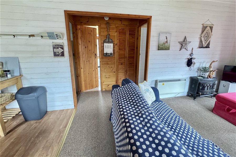 The Cosy Cabin Lounge Area