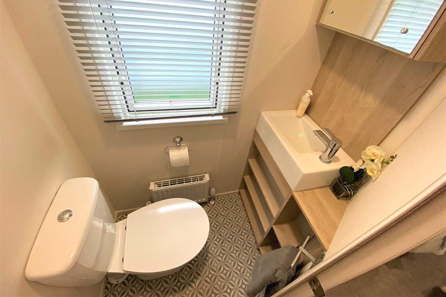 Kingfisher Retreat Bathroom