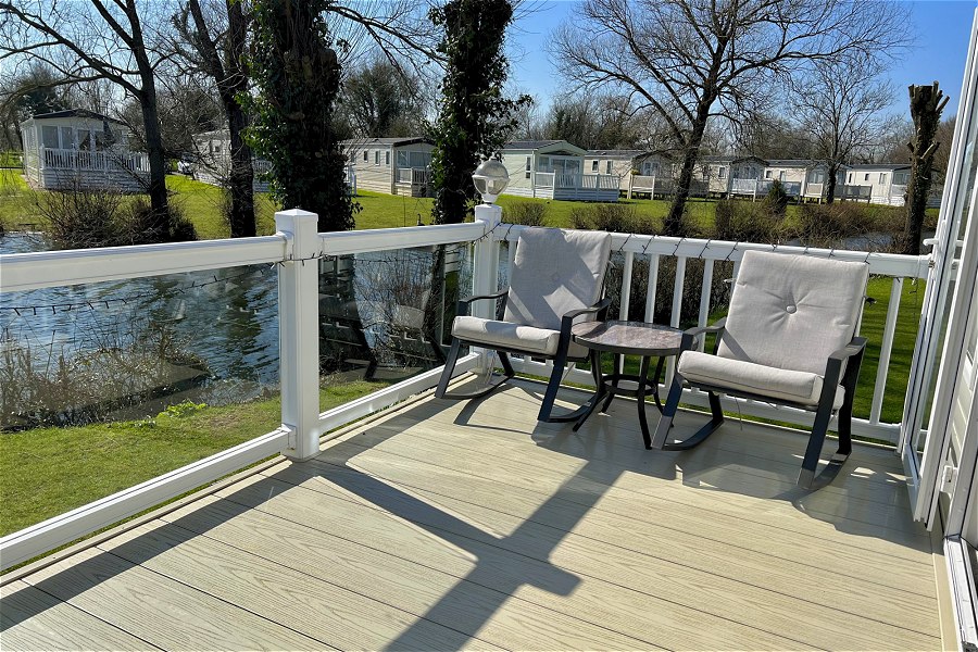 Kingfisher Retreat Decking