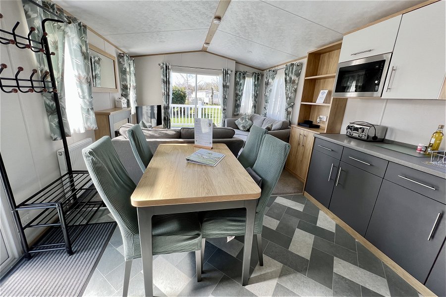 Willow Lodge Dining