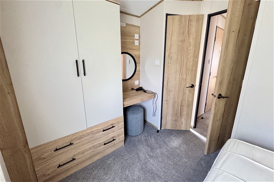 Cotswold Reach Bedroom