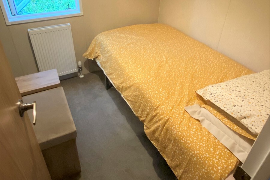 Cotswold Lodge Single Bedroom