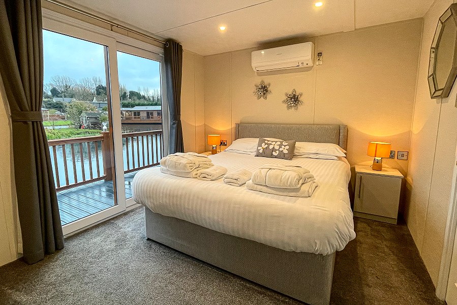 Pelican Lodge Bedroom