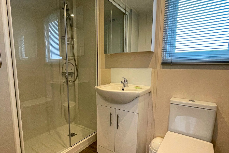 Puffin Lodge Bathroom
