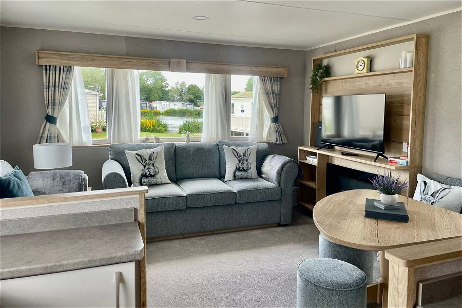 Bunny's Burrow Lounge Area