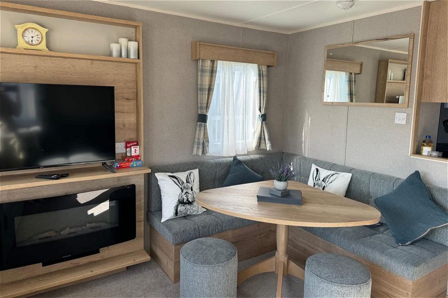 Bunny's Burrow Lounge Area