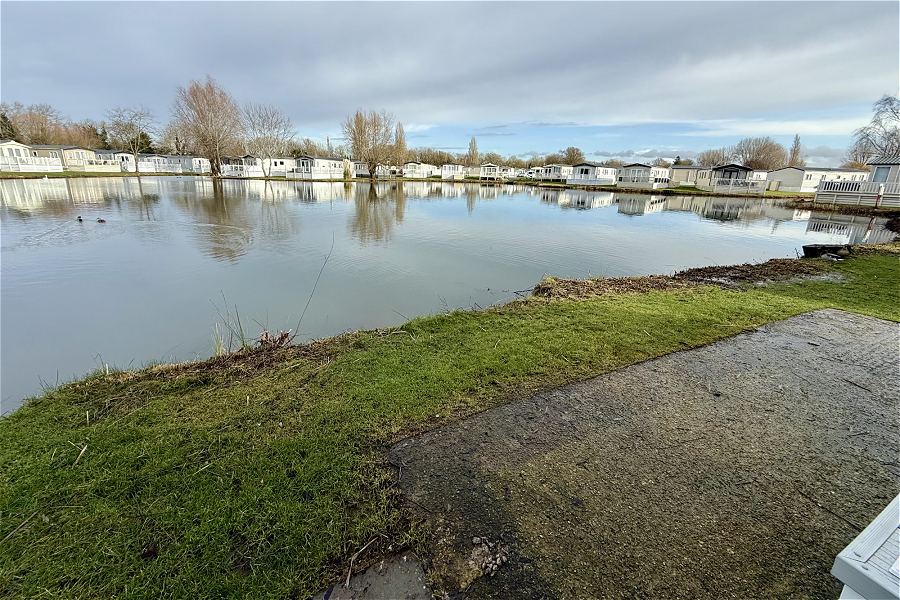 Coconuts Retreat External