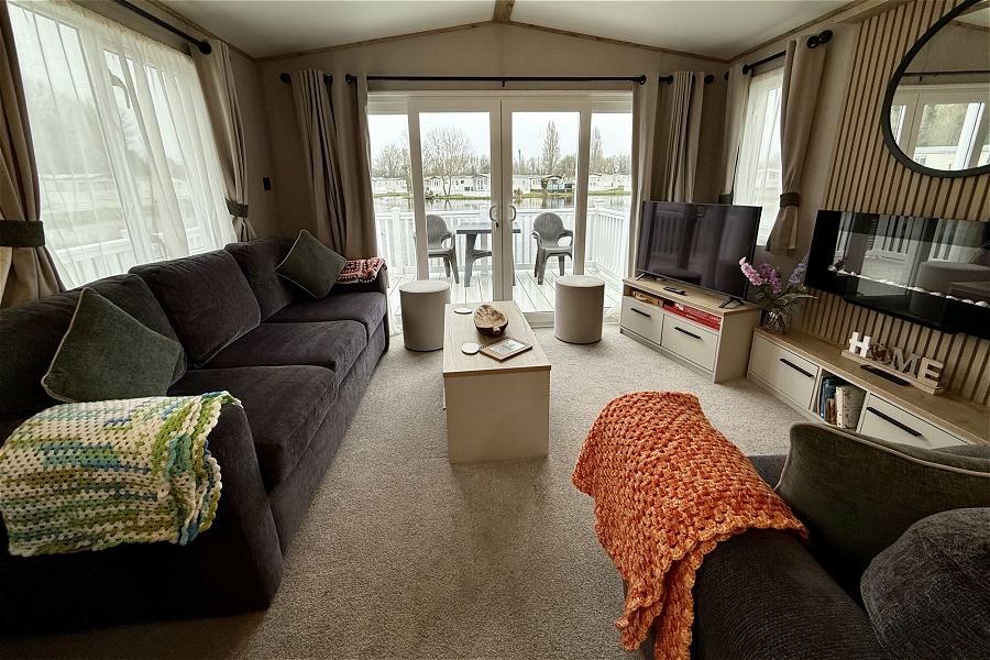 Coconuts Retreat Lounge