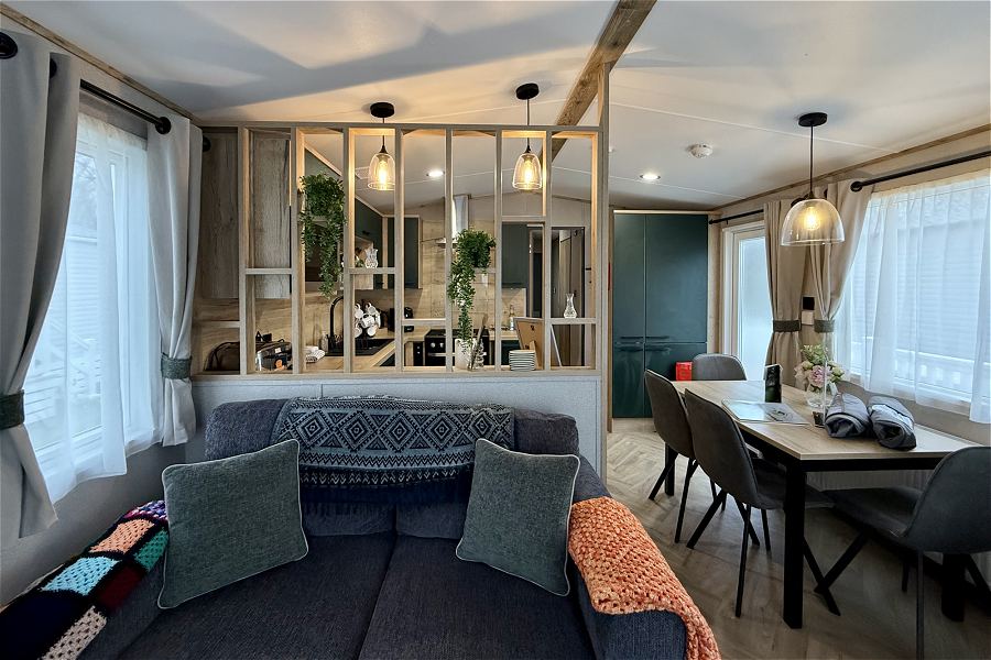 Coconuts Retreat Lounge