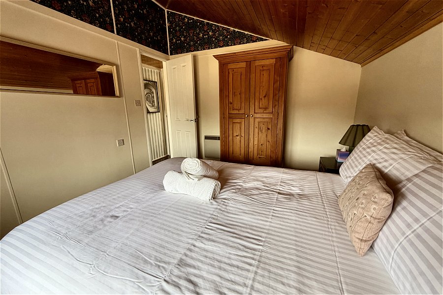 Heron Hideaway Double Bedroom