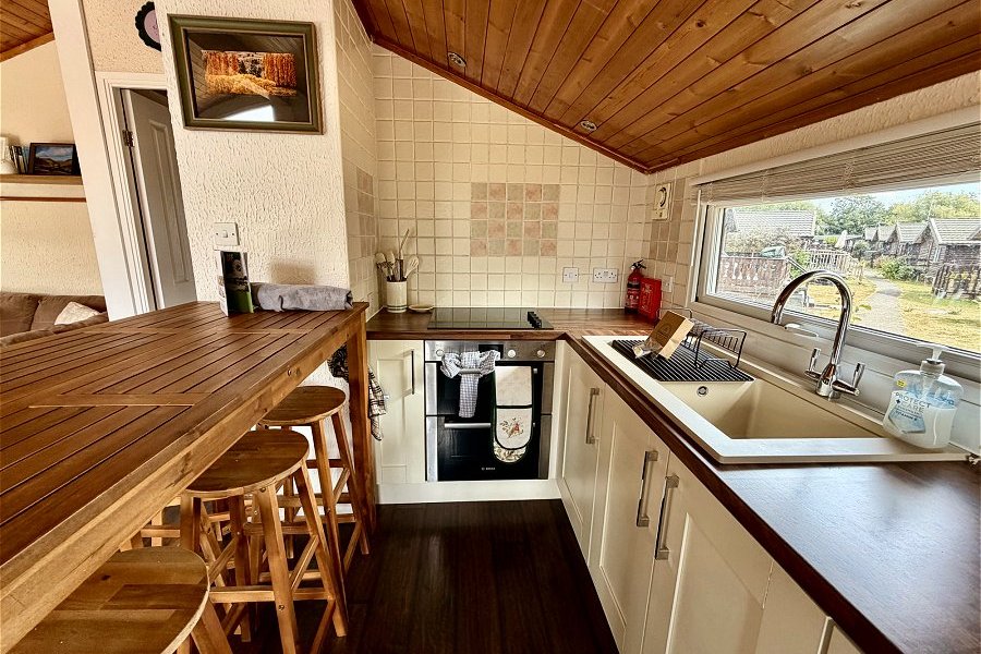 Heron Hideaway Kitchen