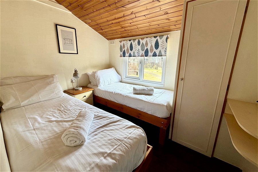 Heron Hideaway Twin Bedroom