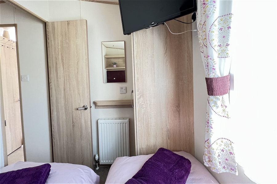 Hygge Lodge Twin Bedroom