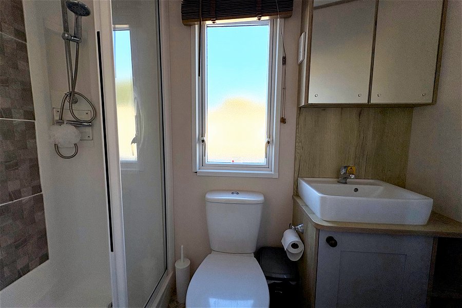 Swans Nest Bathroom