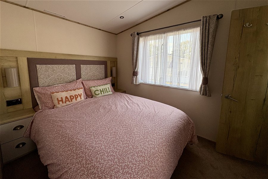 Swans Nest Double Bedroom