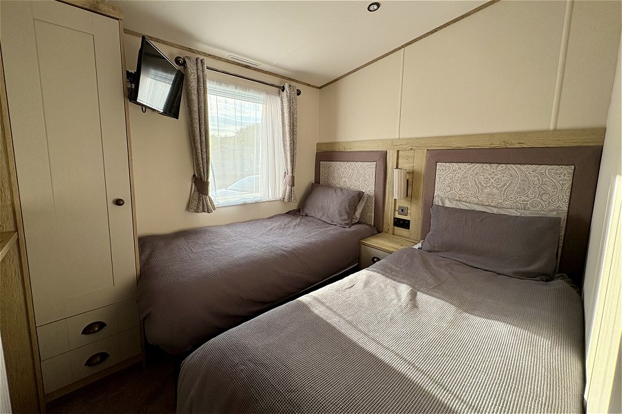 Swans Nest Twin Bedroom