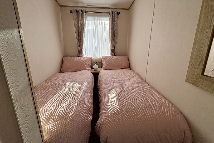 Swans Nest Twin Bedroom