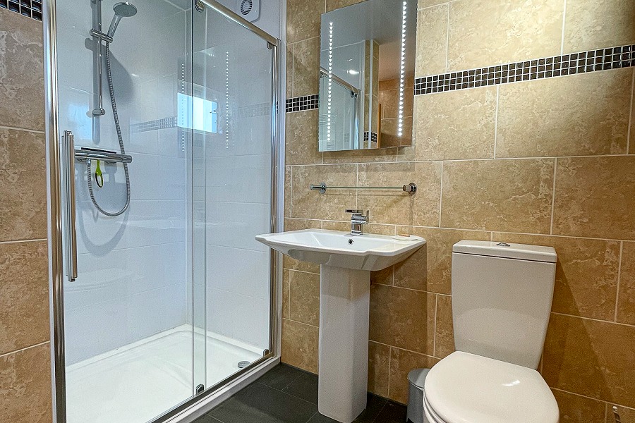 Swan Lodge Bathroom