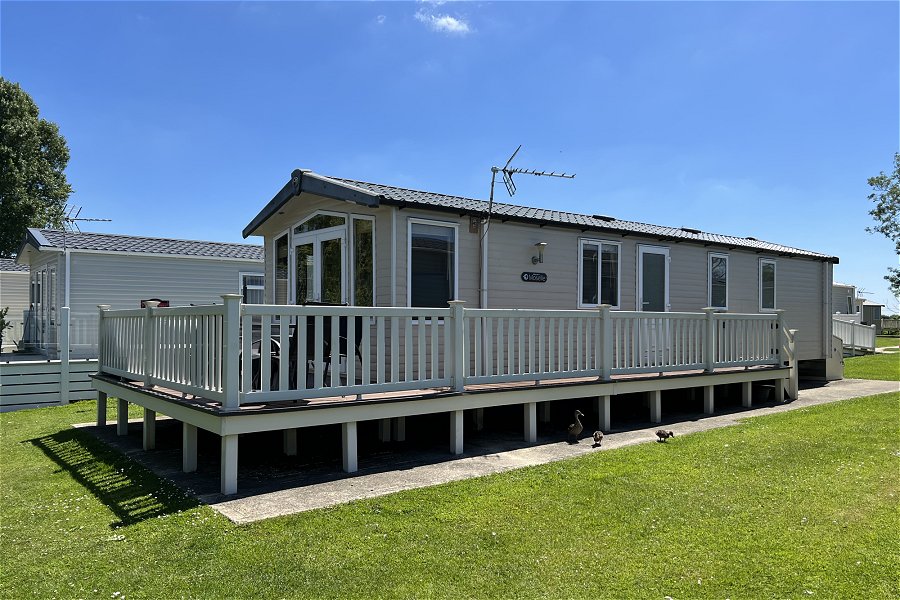 Dragonfly Lodge