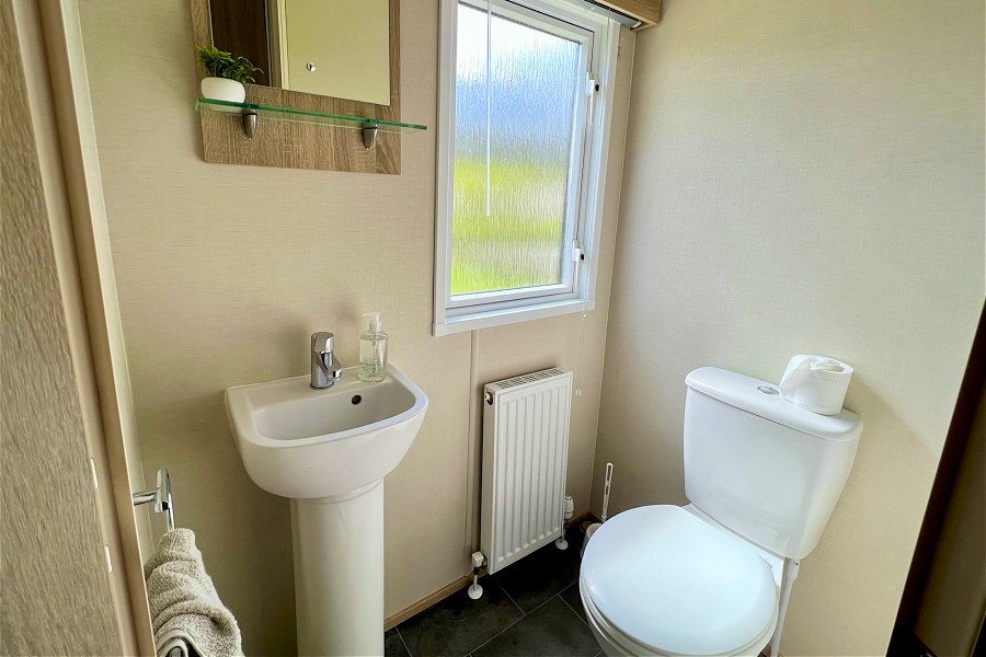 Drakes View Ensuite