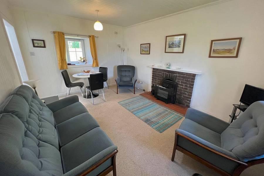 Ellary Cottage Living Area