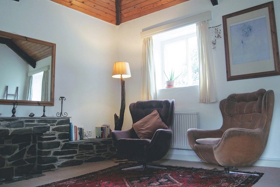 Driftwood Cottage Lounge