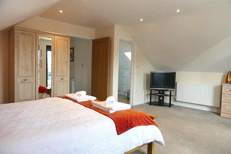 Erequay Boathouse Master Bedroom