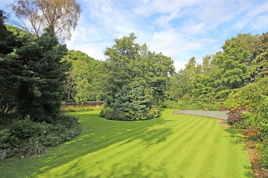 Eusemere Lodge Garden