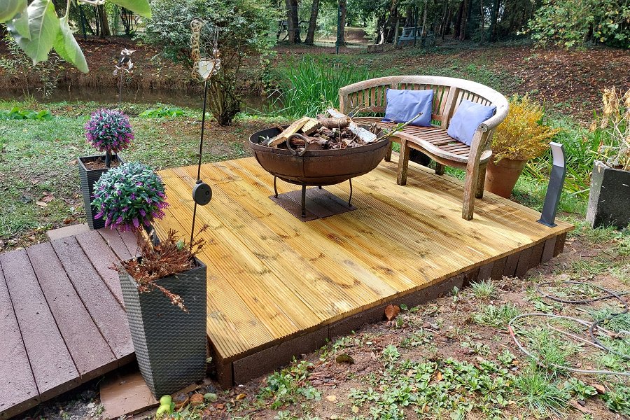 Fishermans Lodge Platform
