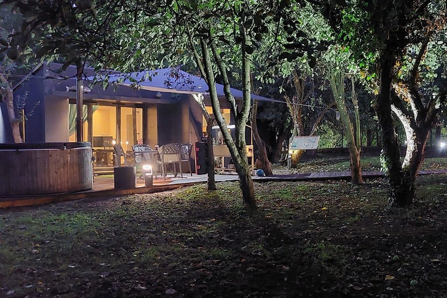 Fishermans Lodge at Night