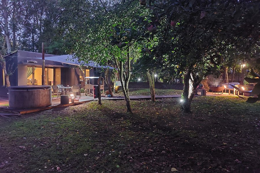 Fishermans Lodge at Night